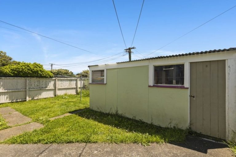 Photo of property in 57 Hewer Crescent, Naenae, Lower Hutt, 5011