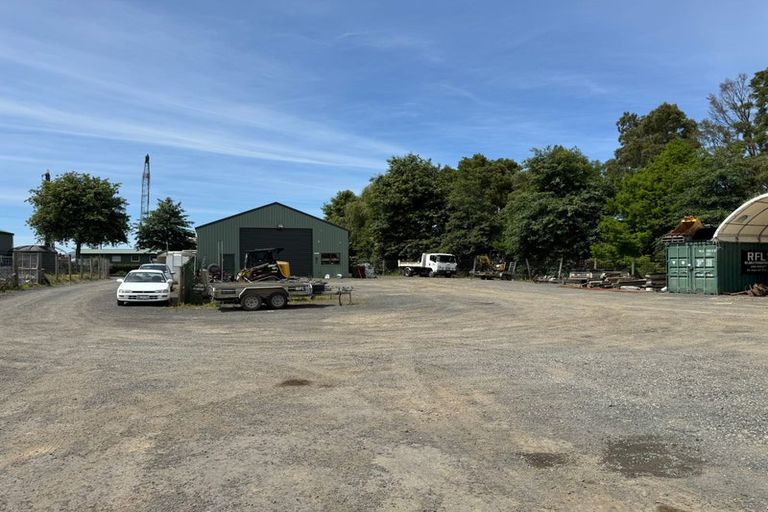 Photo of property in 1121 Great South Road, Runciman, Drury, 2578