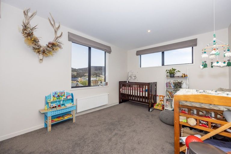 Photo of property in 2 Maryburn Lane, Wanaka, 9305