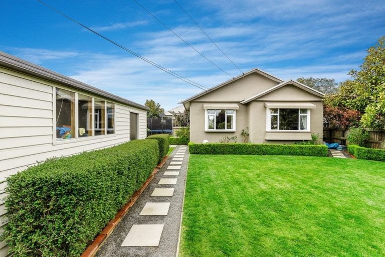 Photo of property in 4 Domain Terrace, Spreydon, Christchurch, 8024