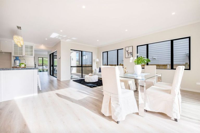 Photo of property in 18 Lime Hill Rise, Flat Bush, Auckland, 2019
