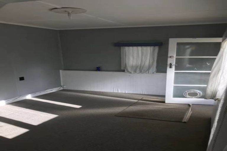Photo of property in 6 Brighton Terrace, Murrays Bay, Auckland, 0630