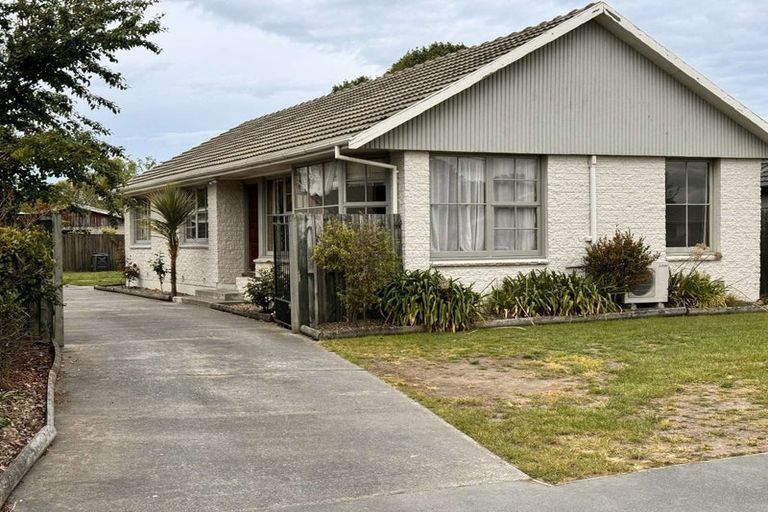 Photo of property in 461 Mairehau Road, Parklands, Christchurch, 8083