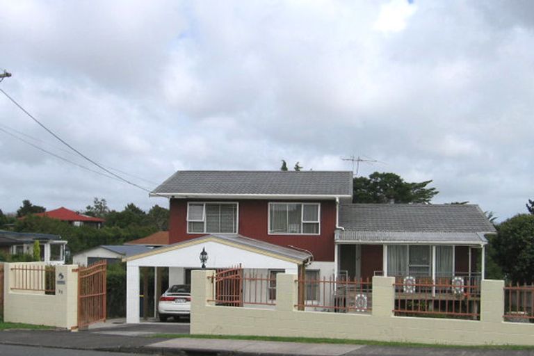 Photo of property in 25 Colwill Road, Massey, Auckland, 0614