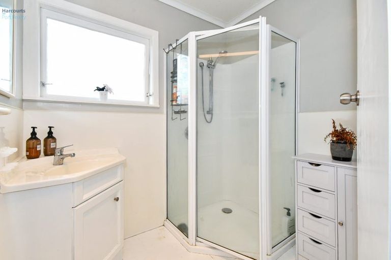 Photo of property in 182 Queen Street, Pukekohe, 2120