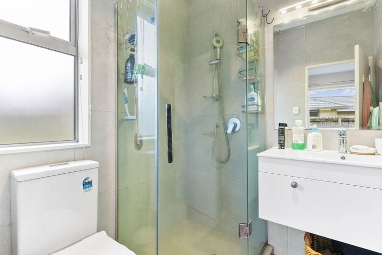 Photo of property in 35 Harriet Johnston Drive, Pokeno, 2402