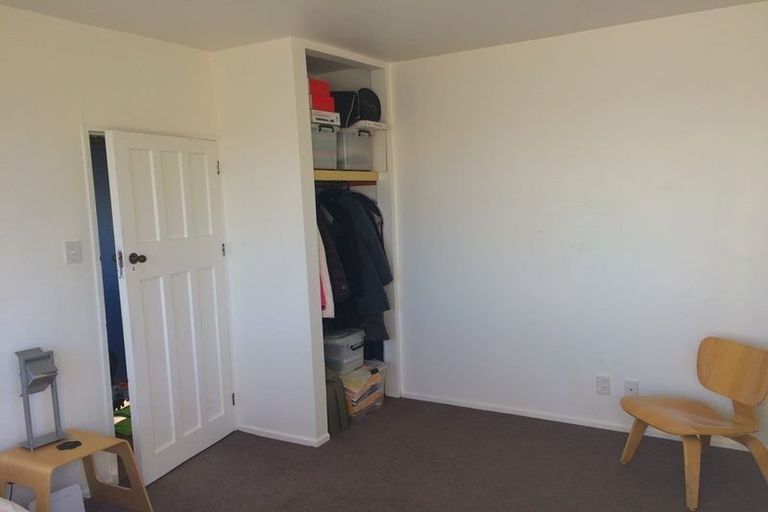 Photo of property in 35 Cornwall Road, Lyttelton, 8082