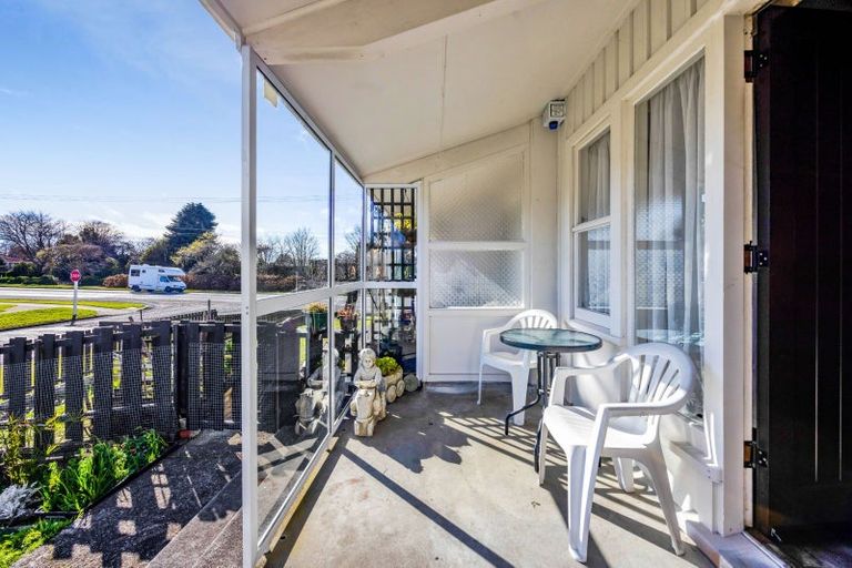 Photo of property in 49 Broadway, Stratford, 4332