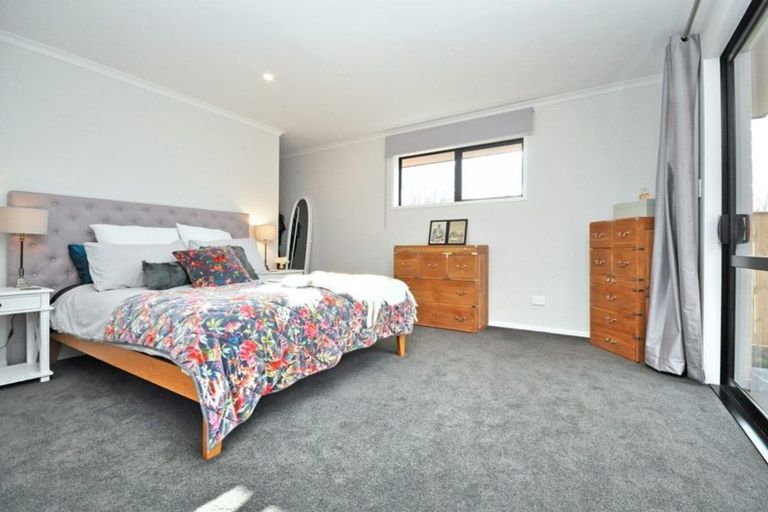 Photo of property in 11 Riverboat Lane, Helensville, 0800