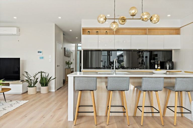 Photo of property in 25 Roa Avenue, Hobsonville, Auckland, 0616