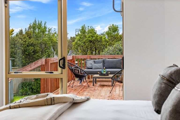 Photo of property in 5 Pyrite Street, Westgate, Auckland, 0614