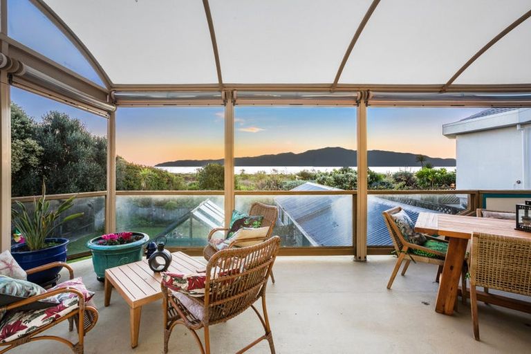 Photo of property in 19 Manly Street, Paraparaumu Beach, Paraparaumu, 5032