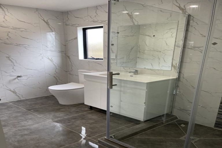Photo of property in 40 Jandell Crescent, Bucklands Beach, Auckland, 2014