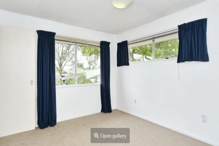Photo of property in 10 Rachel Place, Avonhead, Christchurch, 8042