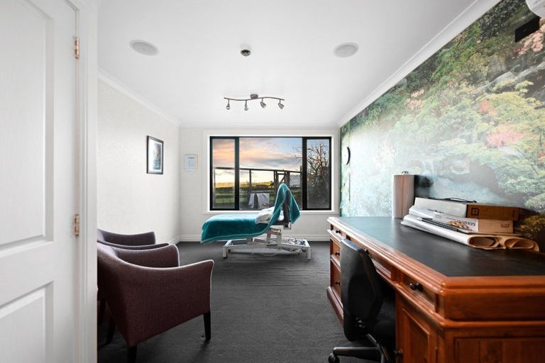 Photo of property in 143 Wallace Road, Temple View, Hamilton, 3289