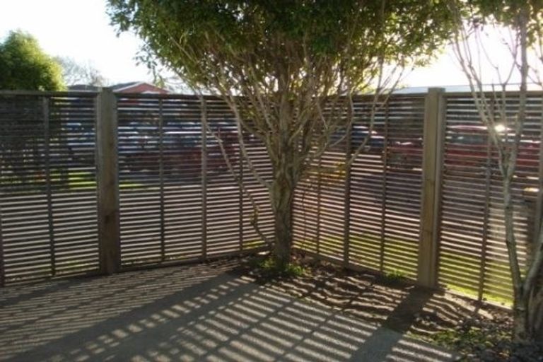 Photo of property in 49 Lyndon Street, Riccarton, Christchurch, 8041