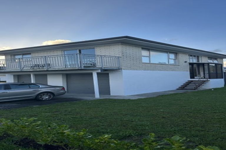 Photo of property in 1/3 Argyle Terrace, Milford, Auckland, 0620