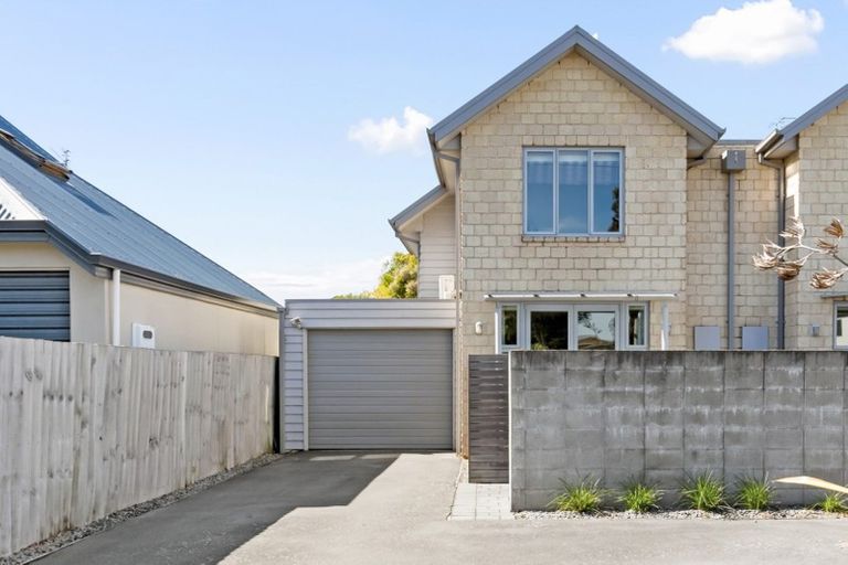 Photo of property in 90c Mandeville Street, Riccarton, Christchurch, 8011