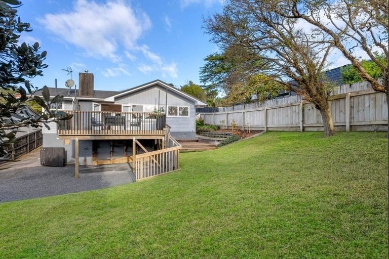 Photo of property in 8 Beswick Place, Birkdale, Auckland, 0626
