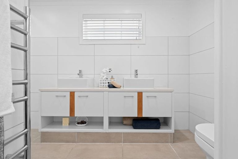 Photo of property in 6 Johnson Street, Dinsdale, Hamilton, 3204