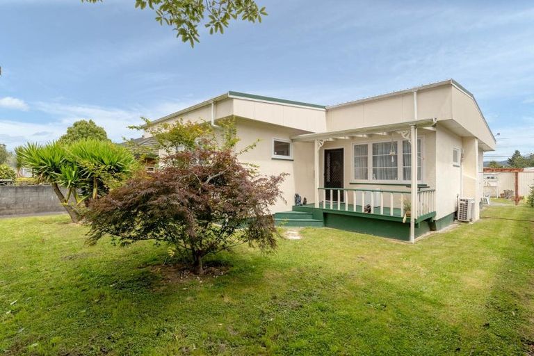 Photo of property in 6 Willow Grove, Ebdentown, Upper Hutt, 5018