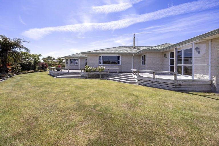 Photo of property in 281 Waihi Road, Hawera, 4673