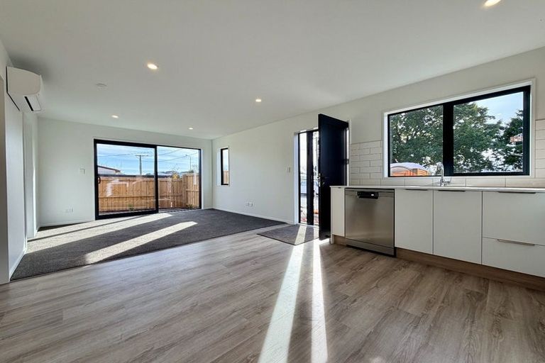 Photo of property in 2/10a Mclean Street, Linwood, Christchurch, 8062