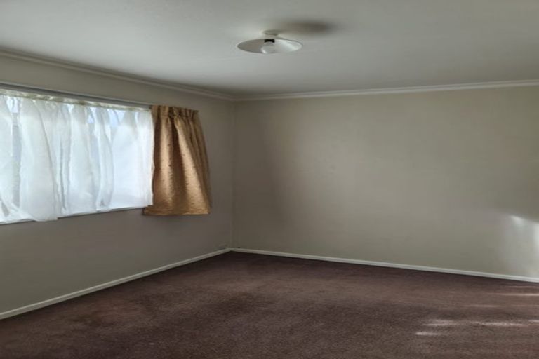 Photo of property in 20 Edgeware Road, Palmerston North, 4410