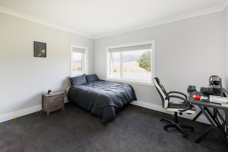 Photo of property in 52 Highland View Drive, Tokomaru, Palmerston North, 4474
