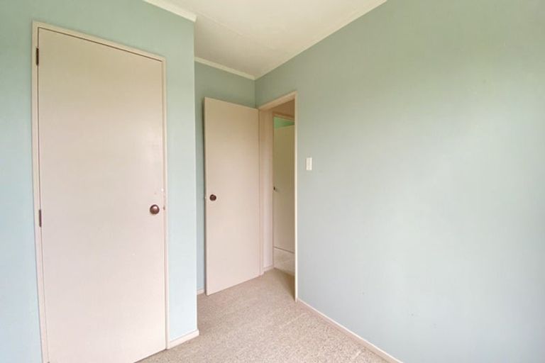 Photo of property in 16 Seabrook Avenue, New Lynn, Auckland, 0600