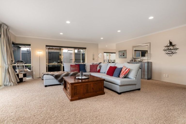 Photo of property in 12 Kestrel Avenue, Welcome Bay, Tauranga, 3112