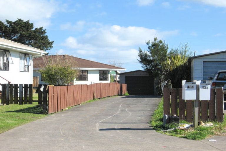 Photo of property in 43a Heathdale Crescent, Papakura, 2110