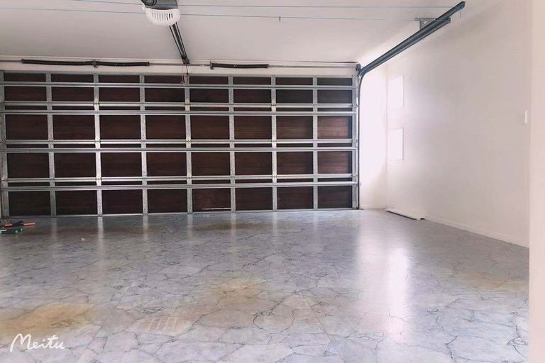 Photo of property in 98 Landing Drive, Albany, Auckland, 0632