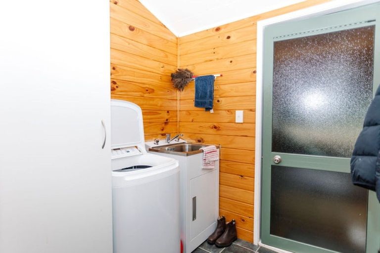 Photo of property in 341 Maharahara Road, Dannevirke, 4972