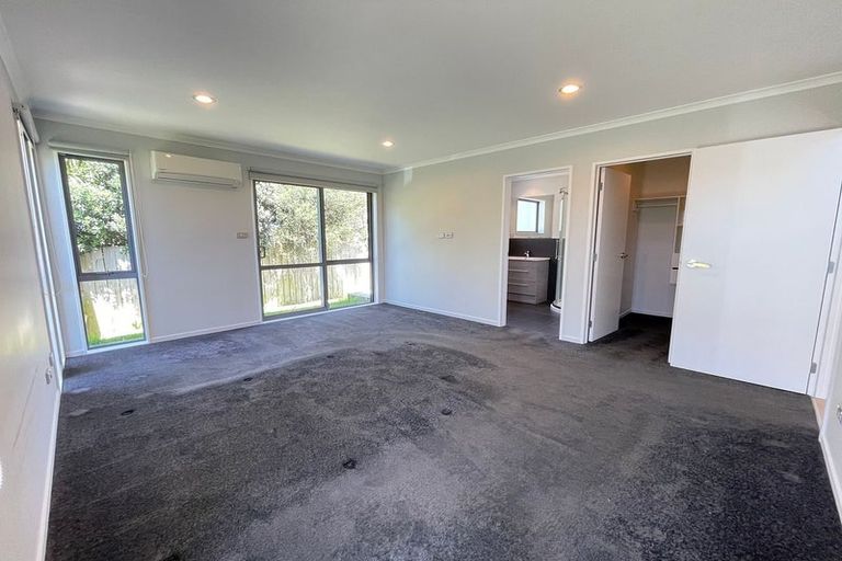 Photo of property in 11 Ngaroma House Drive, Hobsonville, Auckland, 0618