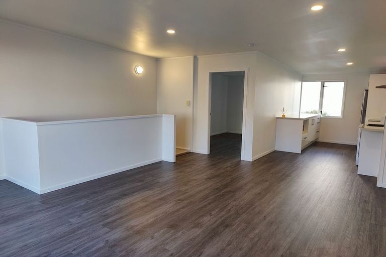 Photo of property in 8/3 Kelvin Grove, Te Aro, Wellington, 6011