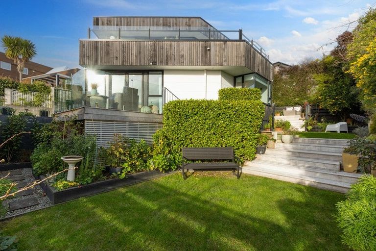 Photo of property in 1/8 Lookaway Place, Huntsbury, Christchurch, 8022