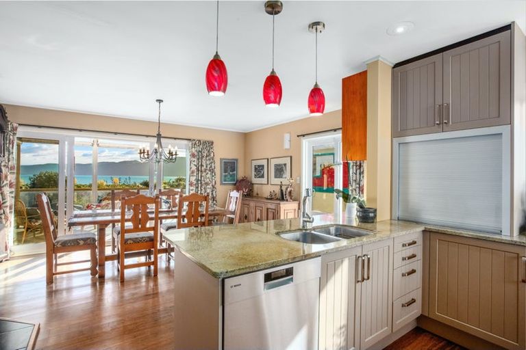 Photo of property in 19 Manly Street, Paraparaumu Beach, Paraparaumu, 5032