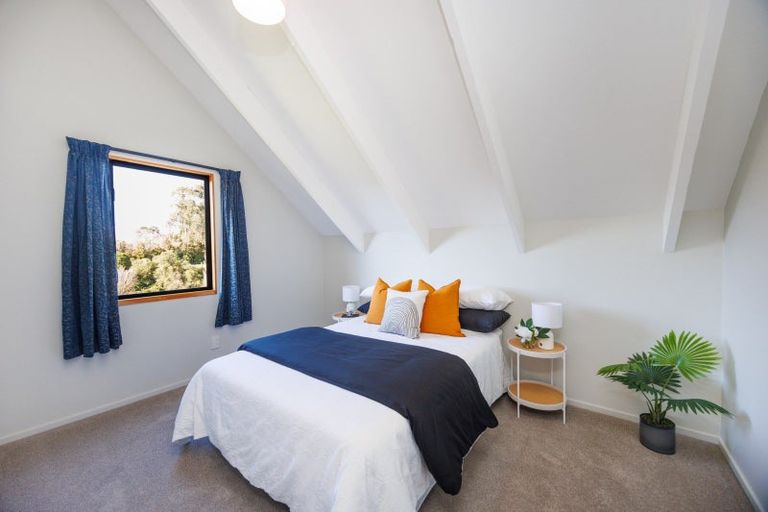 Photo of property in 20 Cashmere Drive, Fitzherbert, Palmerston North, 4410