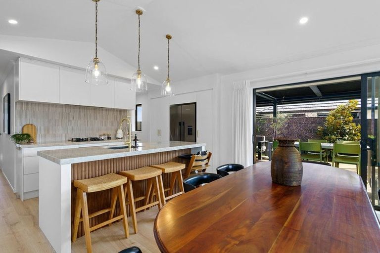 Photo of property in 18a Rose Leigh Drive, Cambridge, 3434