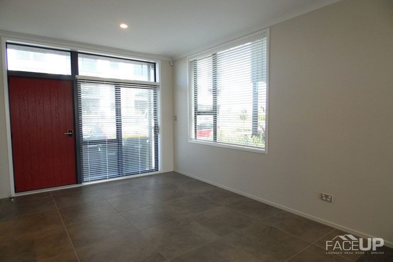 Photo of property in 188 Hobsonville Point Road, Hobsonville, Auckland, 0616