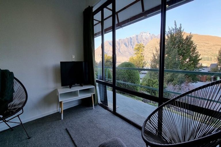 Photo of property in Goldridge Apartments, 21/43 Goldridge Way, Queenstown, 9300