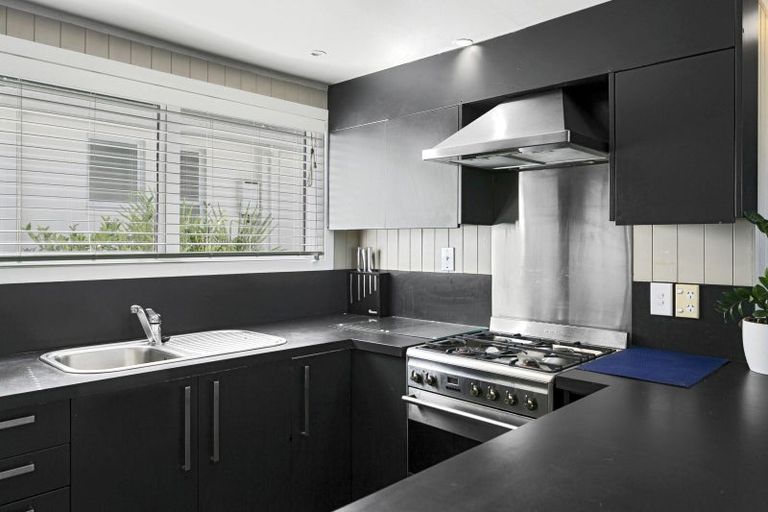 Photo of property in 2/116 Lake Terrace, Taupo, 3330