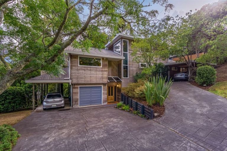 Photo of property in 8 Hebe Place, Birkenhead, Auckland, 0626