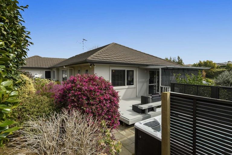 Photo of property in 77 Kinloch Drive, Bethlehem, Tauranga, 3110
