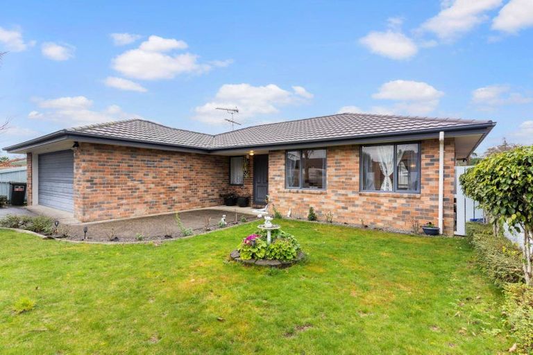 Photo of property in 46 Kayes Road, Pukekohe, 2120