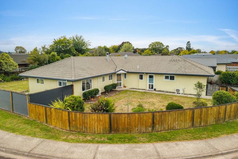 Photo of property in 16 Malthouse Crescent, Brightwater, 7022