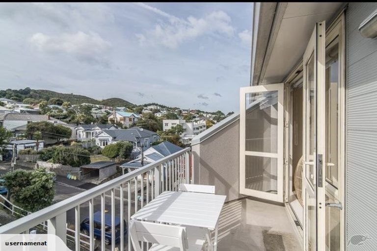 Photo of property in Luxford Villas, 305/72u Herald Street, Berhampore, Wellington, 6023