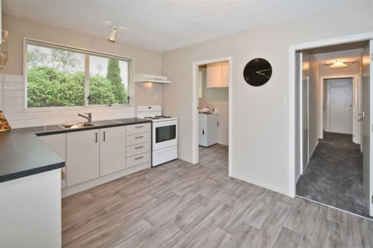 Photo of property in 4/104 Picton Avenue, Riccarton, Christchurch, 8011