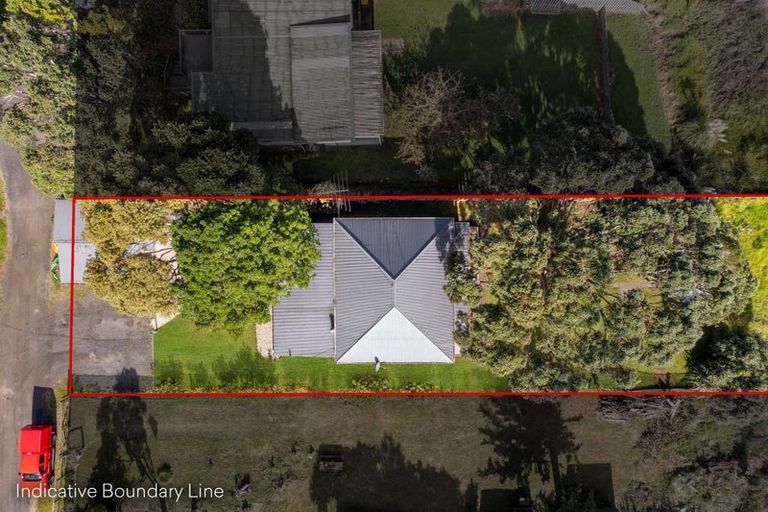 Photo of property in 11 Green Lane, Helensville, 0800